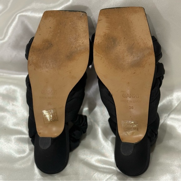 Ganni Knotted Satin Slingback Sandals Kitten Heels Open Toe Puffy Black Size 6 - Picture 9 of 12